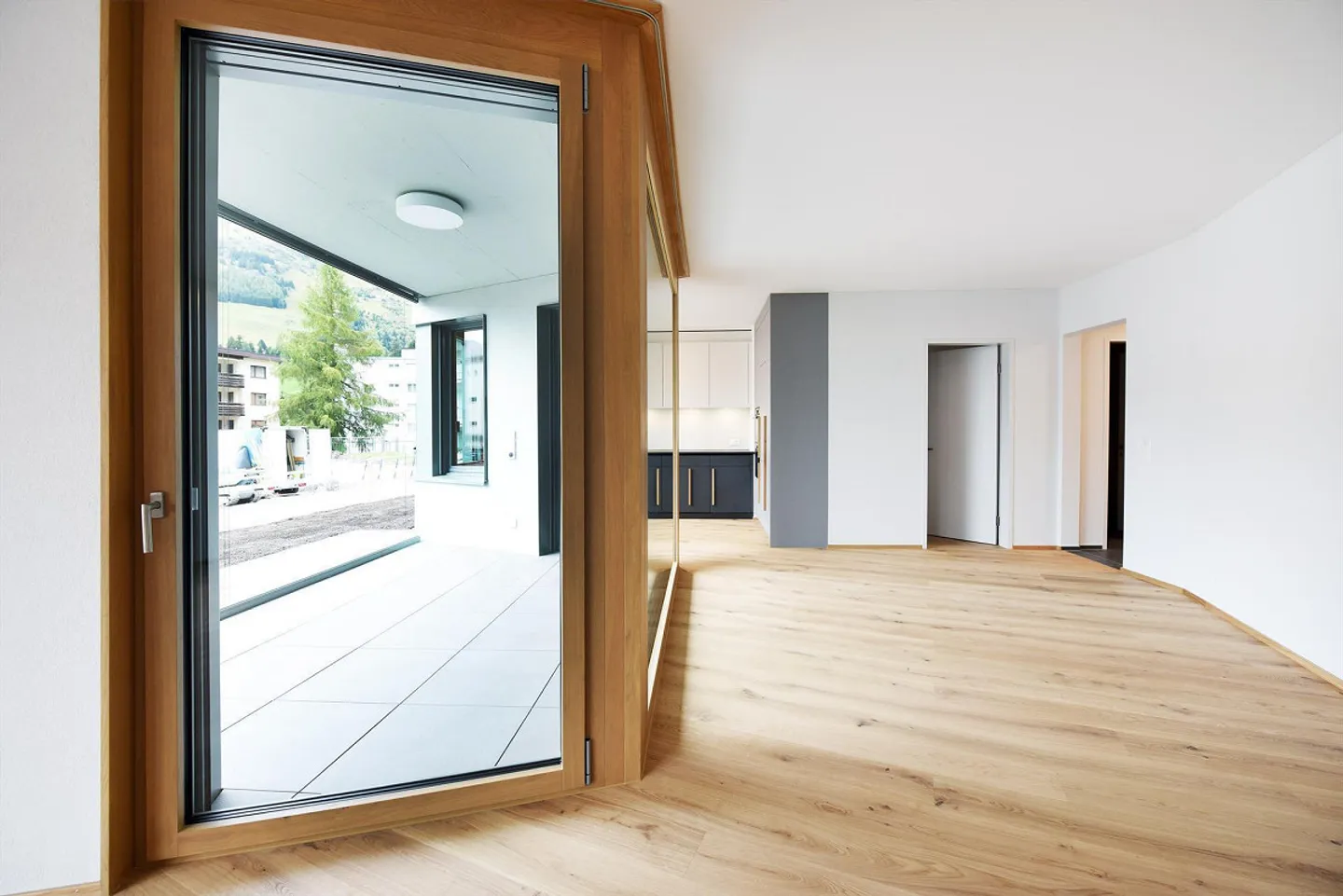 Second home in the new Bünda Eck D (D32) building - Photo 4 of 10
