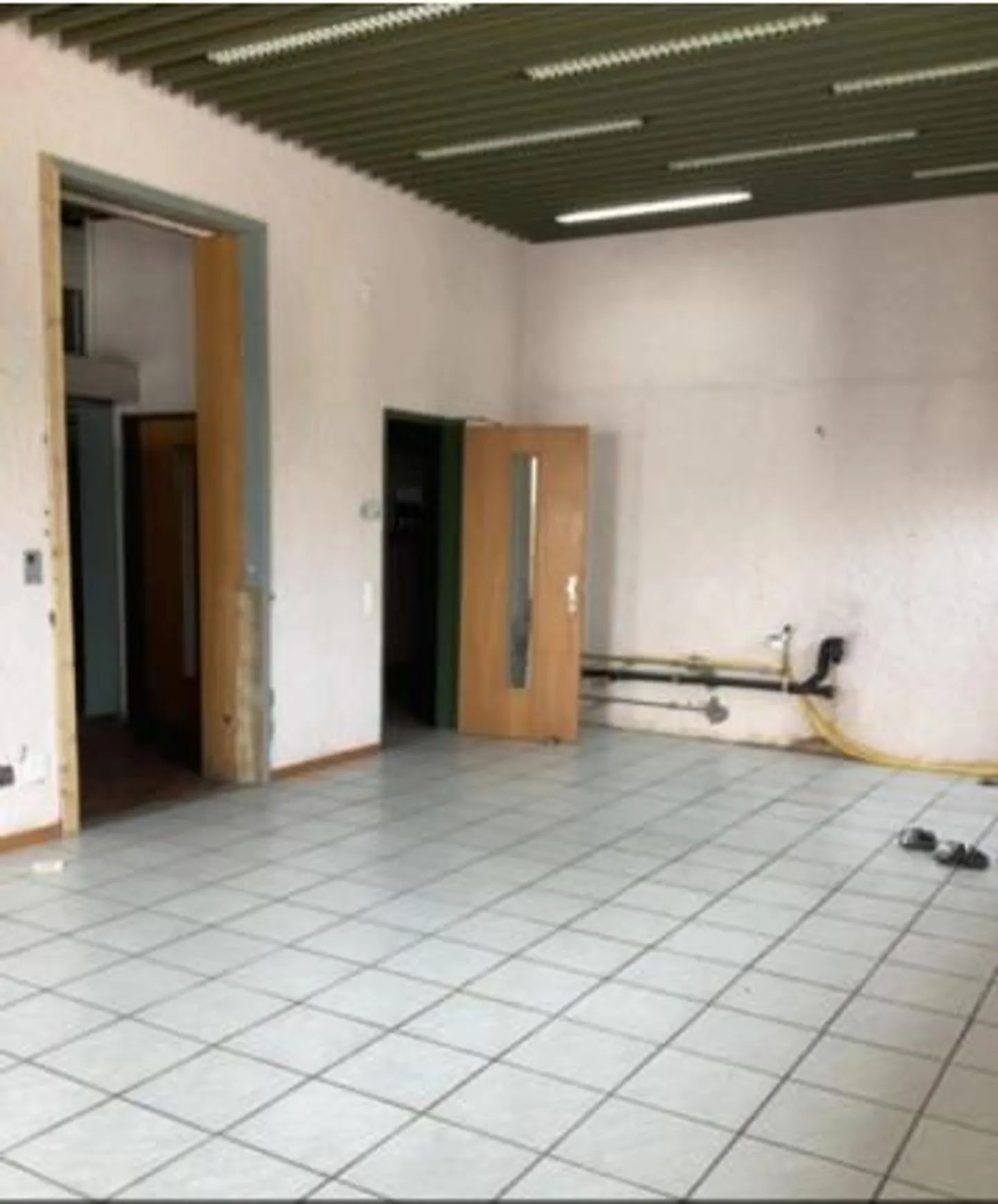 Spazio commerciale ex. Pizzeria in affitto - Foto 4 di 5