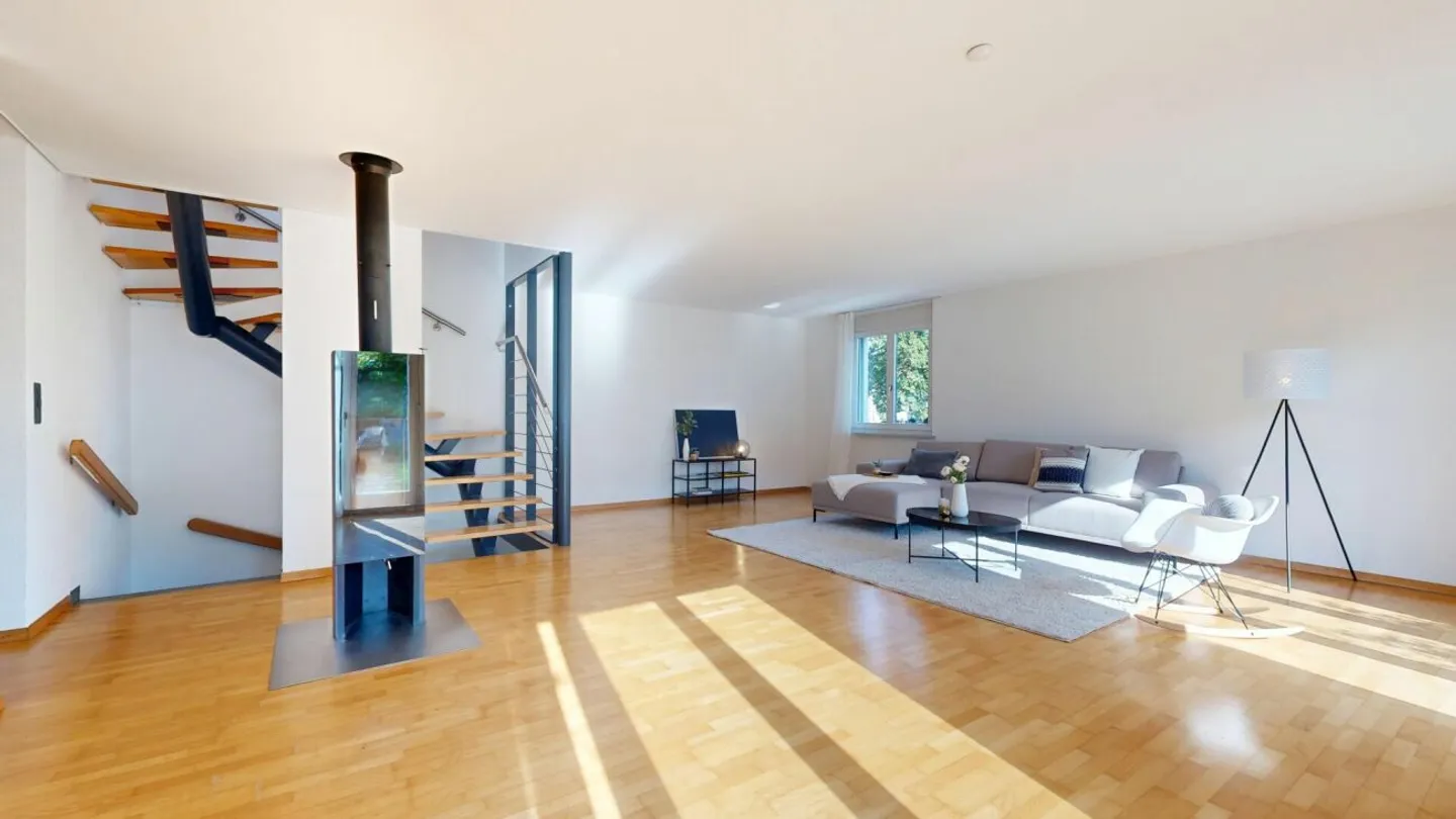 ATTRAKTIVES EINFAMILIENHAUS AM WASSER - Foto 2 von 7