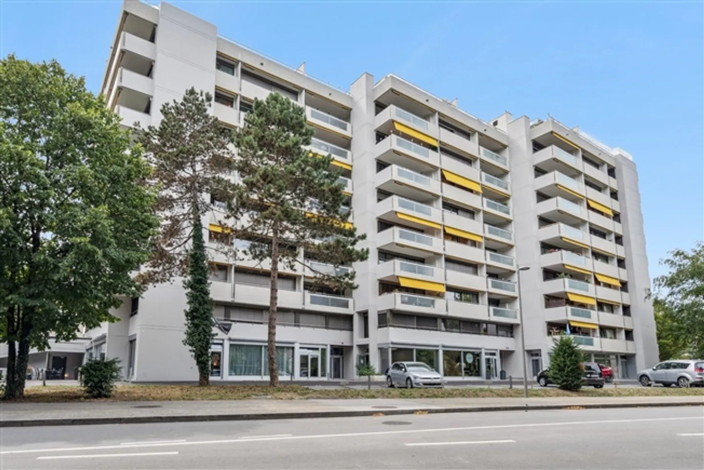 Pleasant 2-room apartment with balcony in the heart of Versoix - Photo 1 of 5