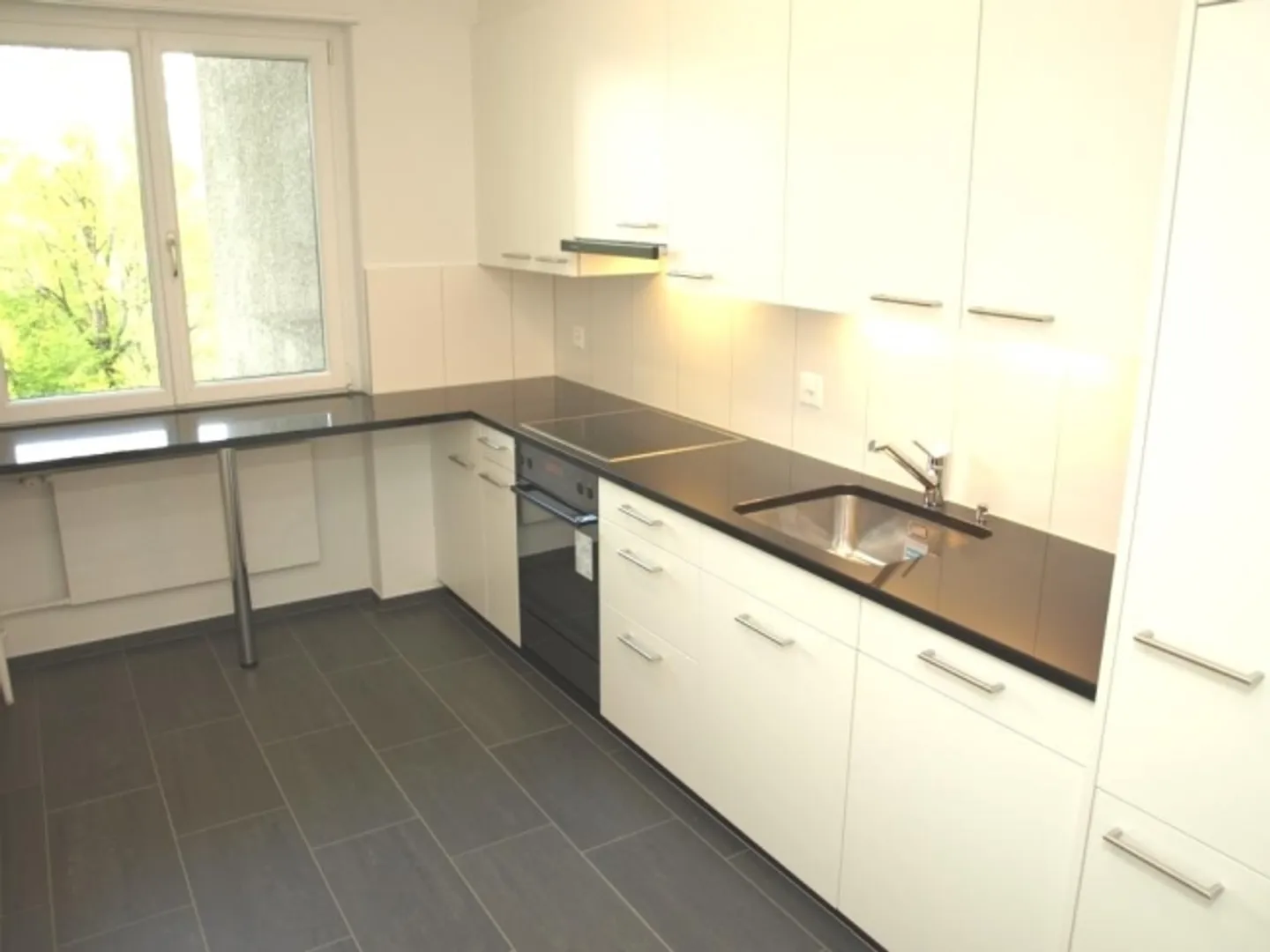 Nella valle di Köniz: La tua nuova casa moderna! - Foto 4 di 11