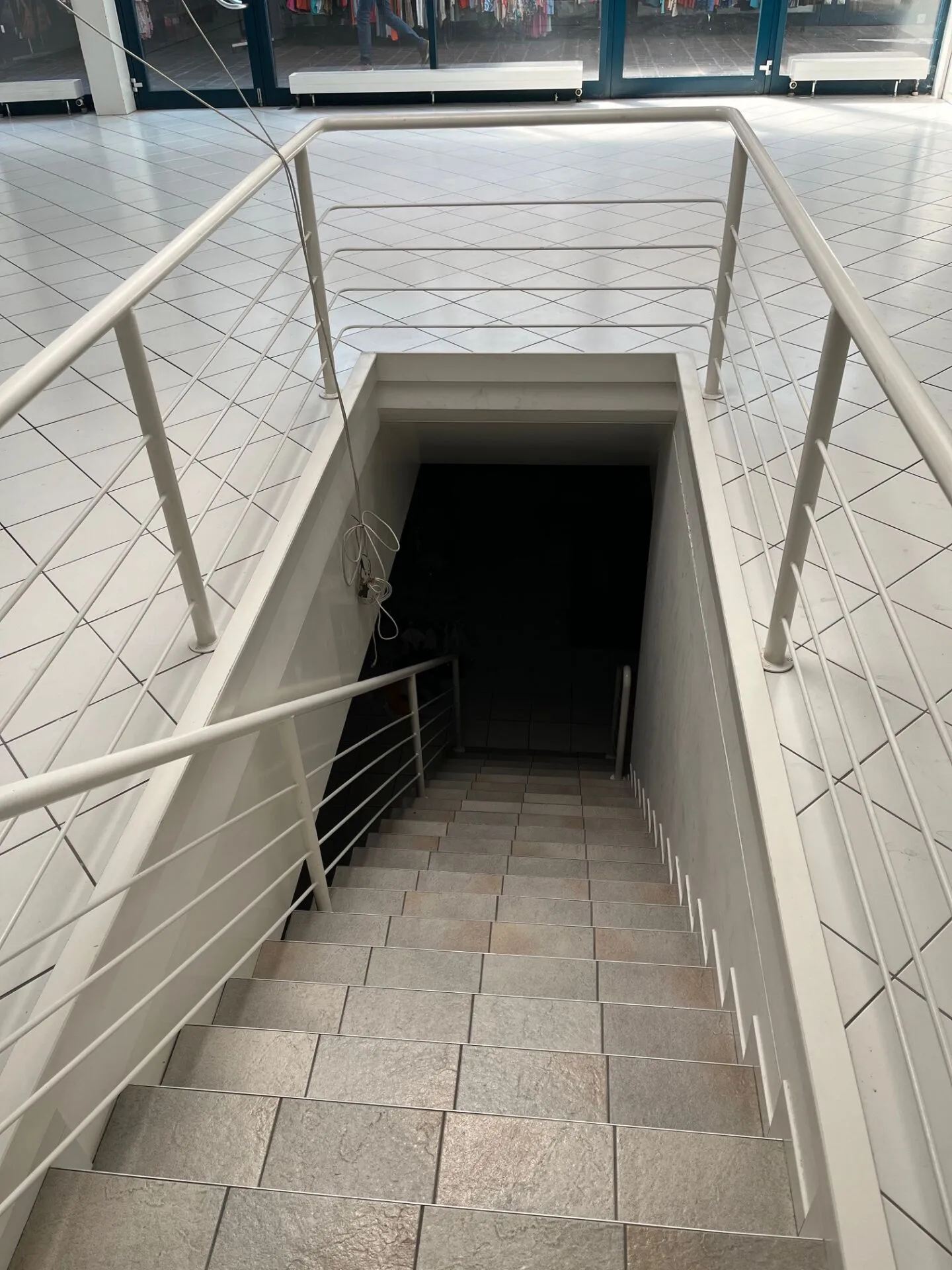 Spazio commerciale su due livelli - Gallerie Sedunoises copia - Foto 5 di 5