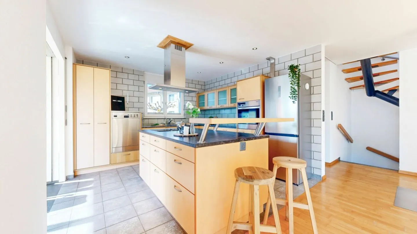 ATTRAKTIVES EINFAMILIENHAUS AM WASSER - Foto 4 von 7