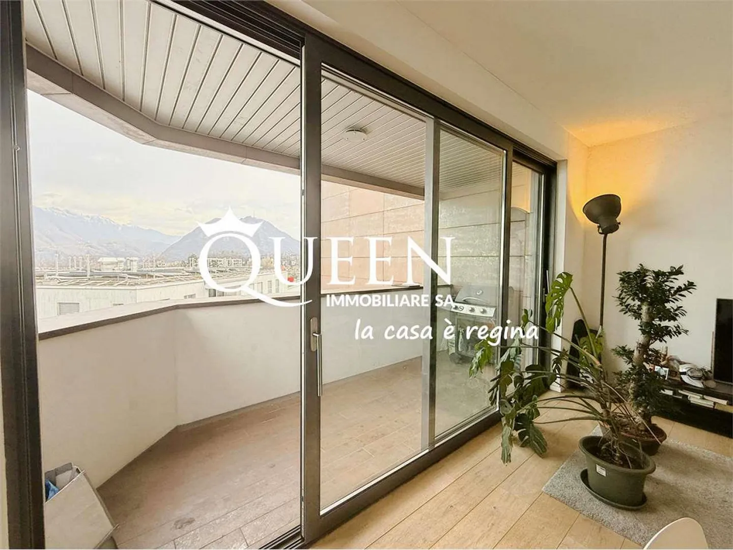 Lugano: 2,5-Zimmer-Wohnung, 75 m², hell, Terrasse, offene Aussicht - Foto 4 von 13
