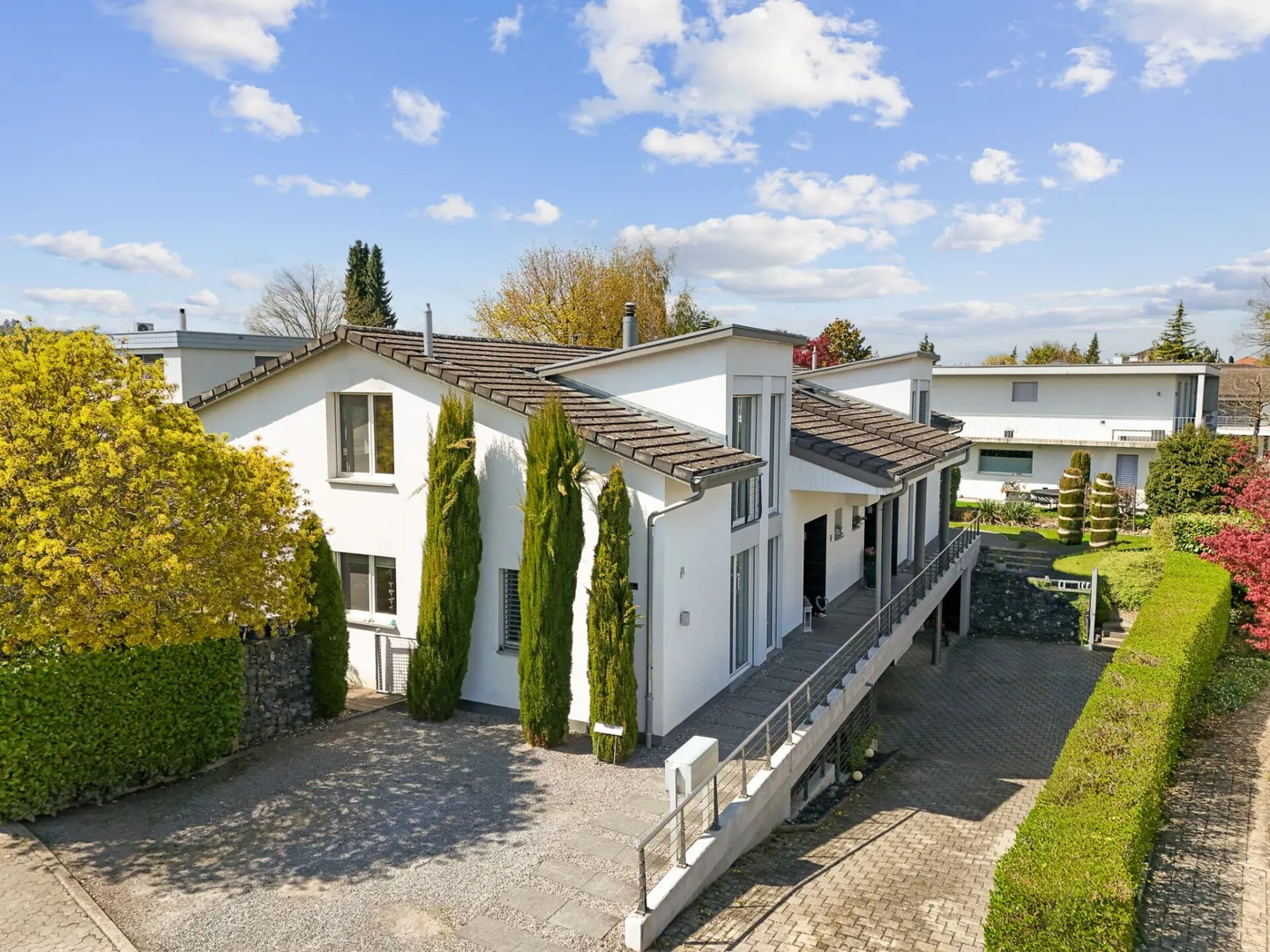 Living near Lake Sempach simply better - Photo 1 of 12