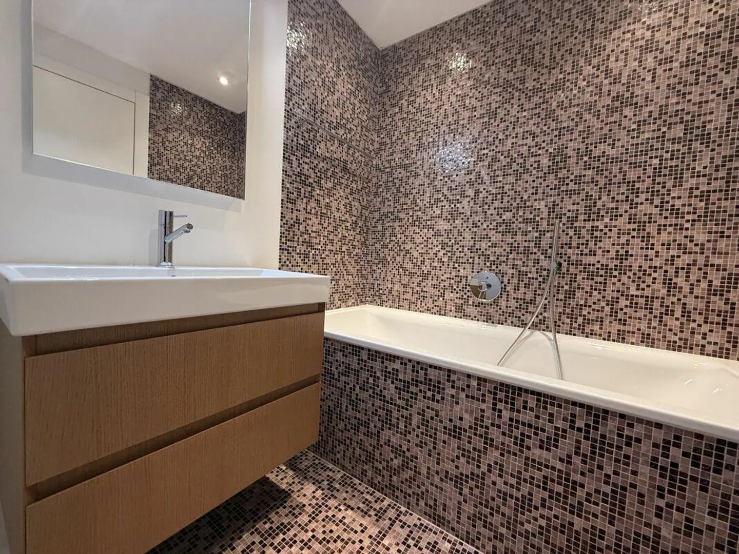 Appartement Exclusif avec Vue Imprenable - Photo 4 sur 6