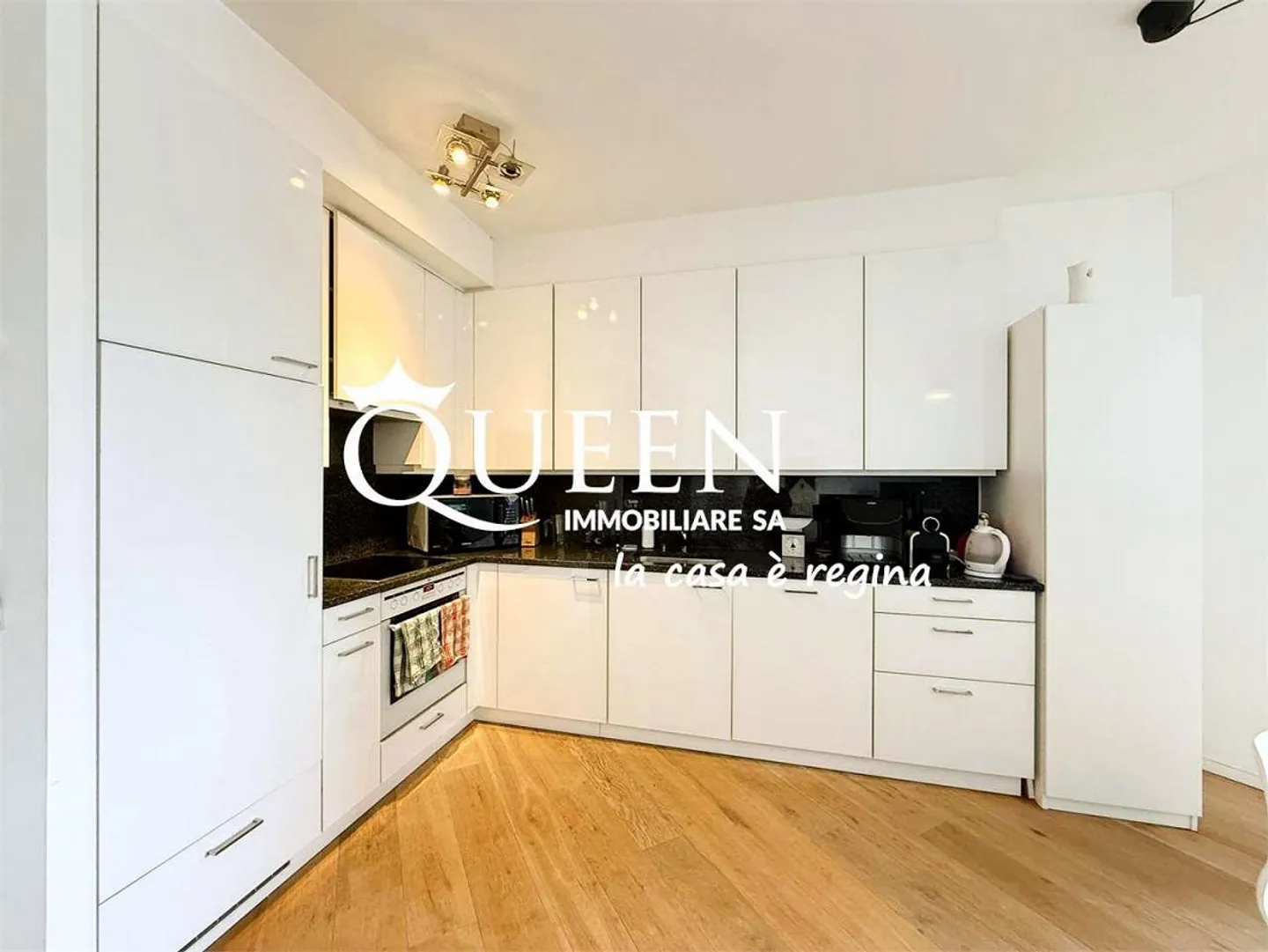 Lugano: 2,5-Zimmer-Wohnung, 75 m², hell, Terrasse, offene Aussicht - Foto 8 von 13