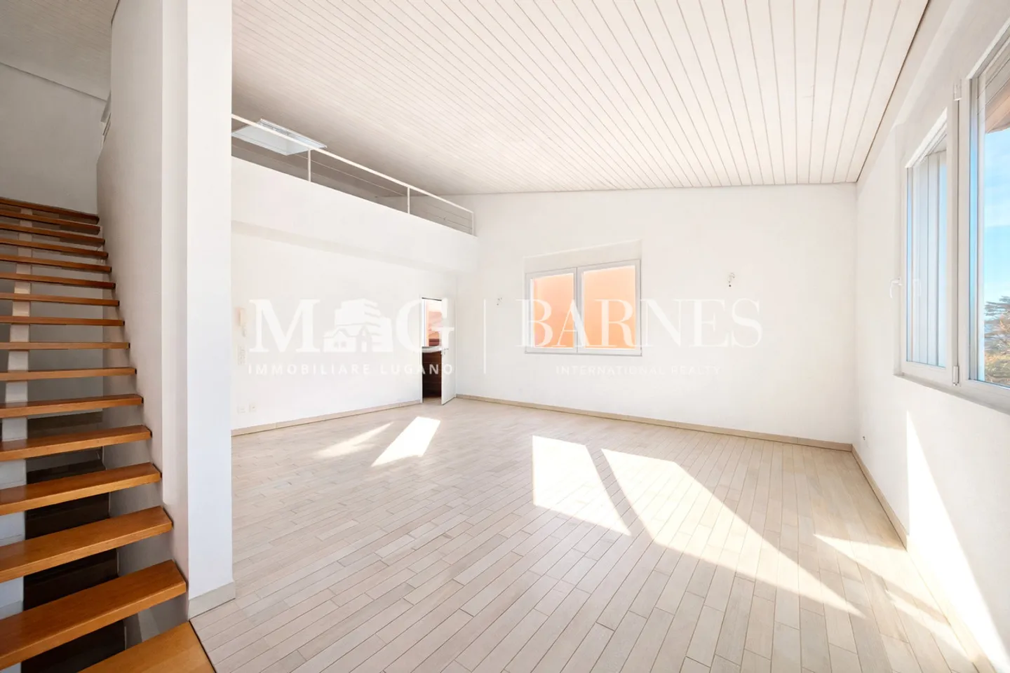 Lugano, Vezia : Grande maison de 7,5 pièces avec jardin - 250 m² - Photo 13 sur 15