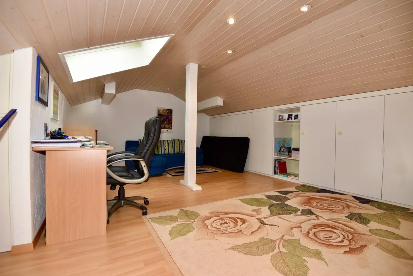 Spacious apartment in a central location - Photo 10 of 12