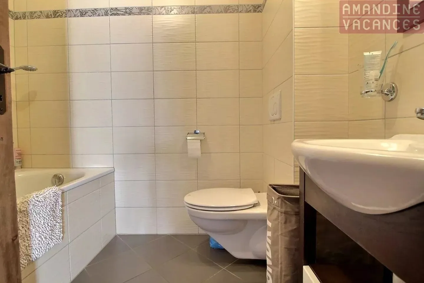 Incantevole Appartamento Giardino a Ovronnaz - Foto 10 di 13