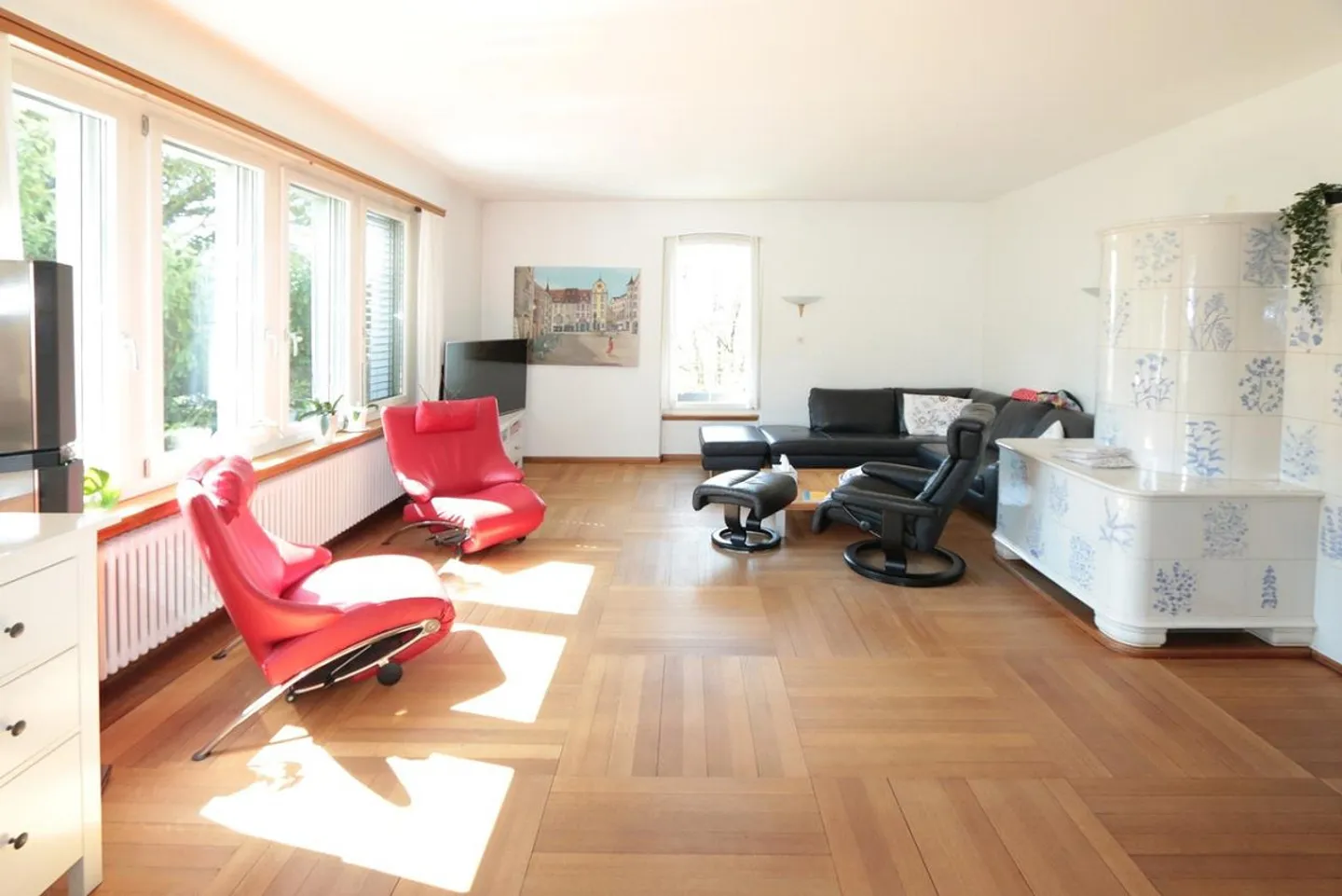 Villa maestosa e ben curata sulla pendenza soleggiata di Flurlingen - Foto 4 di 30