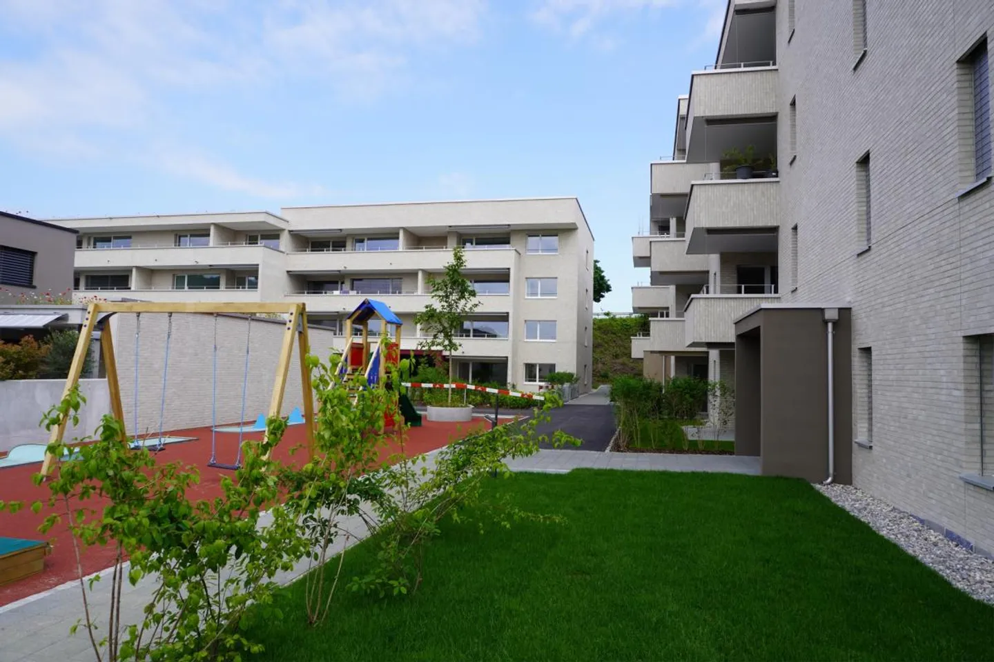 Ampio appartamento di 2,5 stanze al 2° piano con stile - Foto 8 di 8