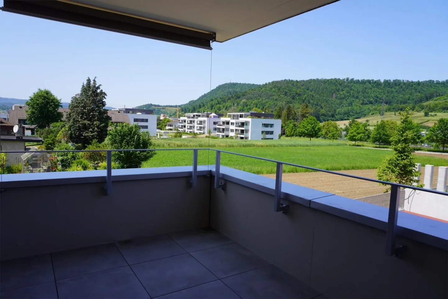 Ampio appartamento di 2,5 stanze al 2° piano con stile - Foto 1 di 8