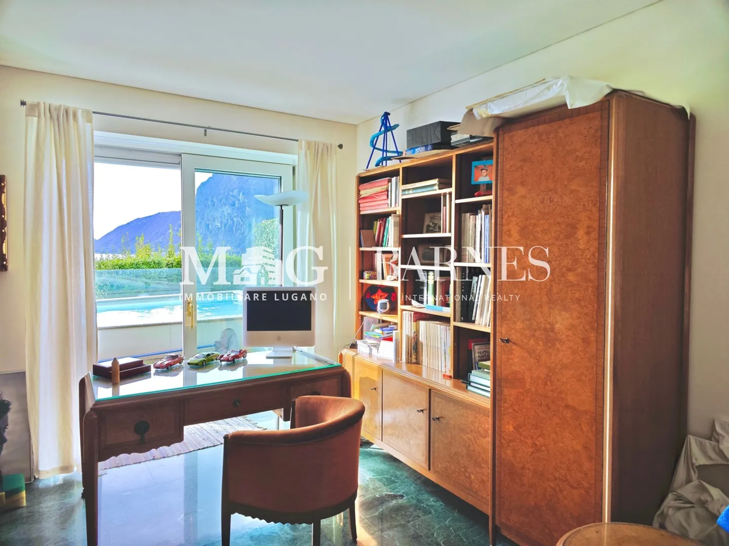 Lugano, Castagnola: Lake view apartment with pool and garden - Photo 15 of 16