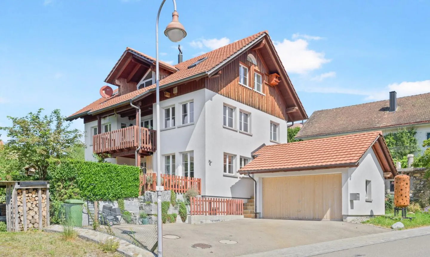Casa unifamiliare ad Aeugst am Albis - Foto 2 di 11