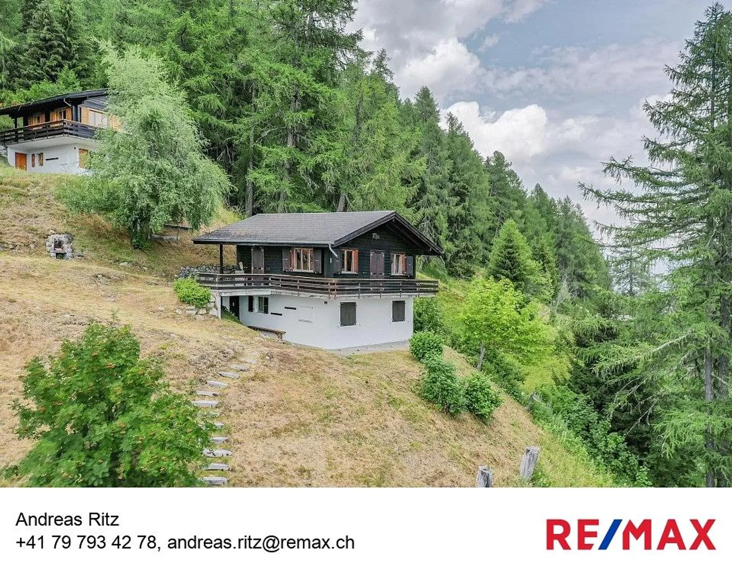 Chalet Incantevole con Vista Mozzafiato - Foto 1 di 13