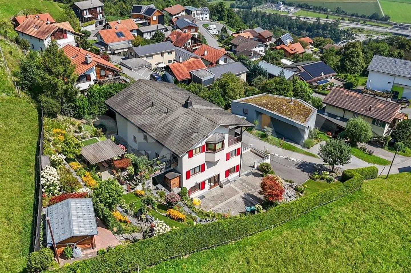 Multi-family house with stunning views in Mastrils - Photo 1 of 13