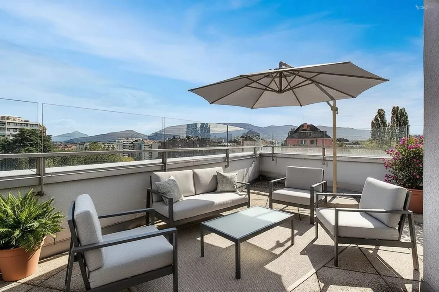 Duplex de Luxe avec Vue Panoramique - Photo 2 sur 13