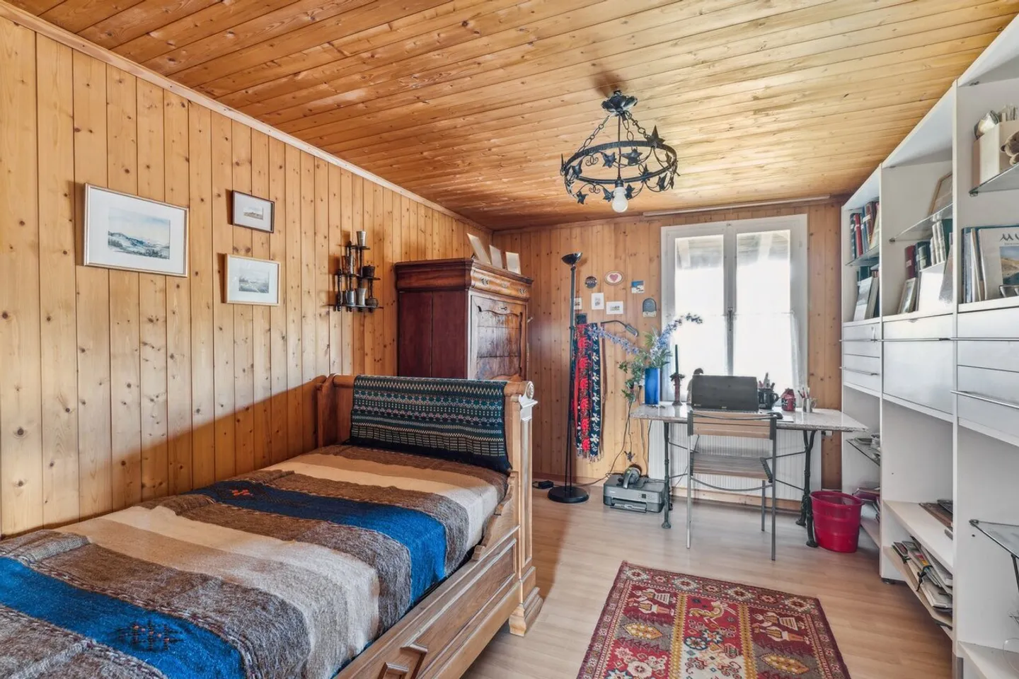 Residential building with 10.5 rooms - Photo 6 of 10
