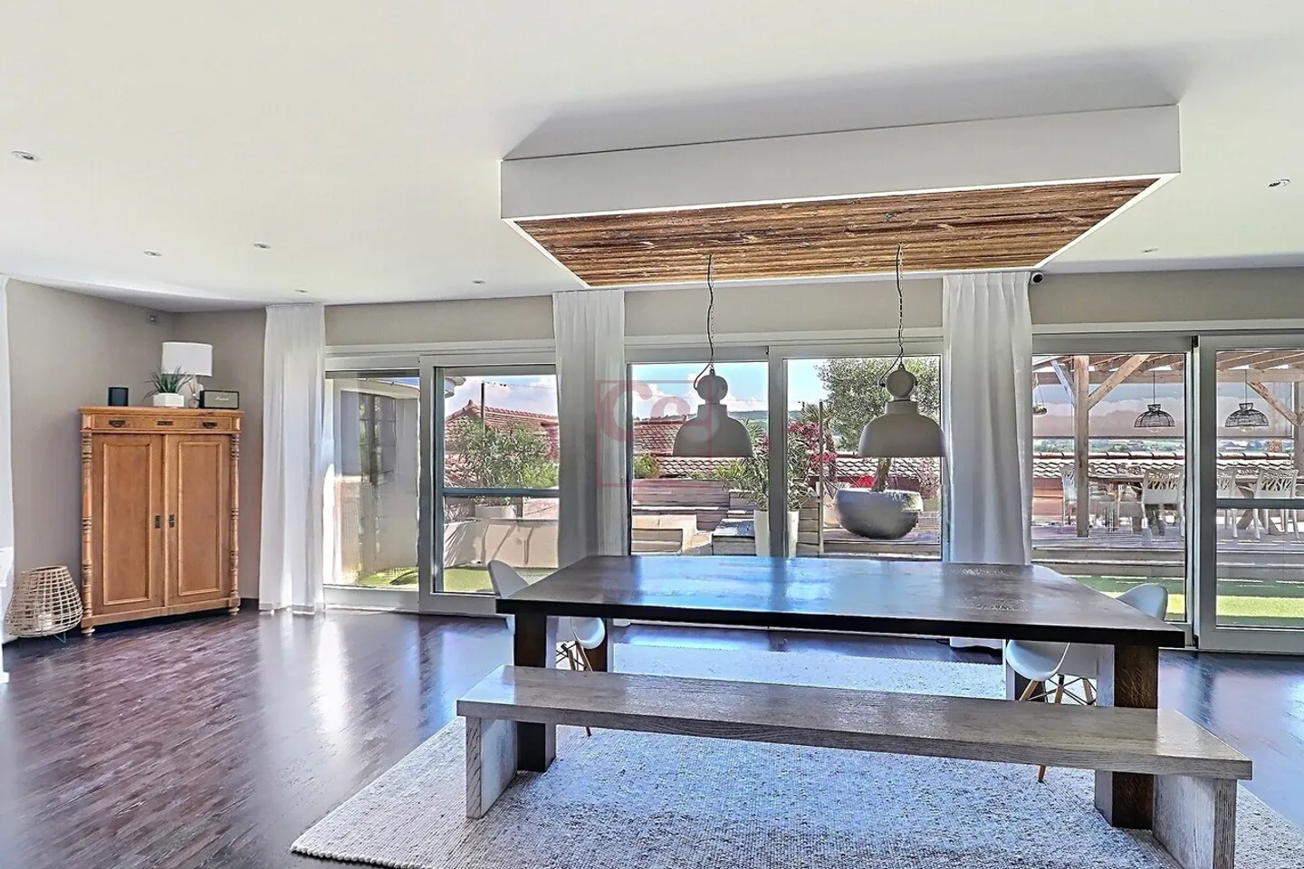 Magnificent Master House in Noreaz (340 m2) - Photo 6 of 21