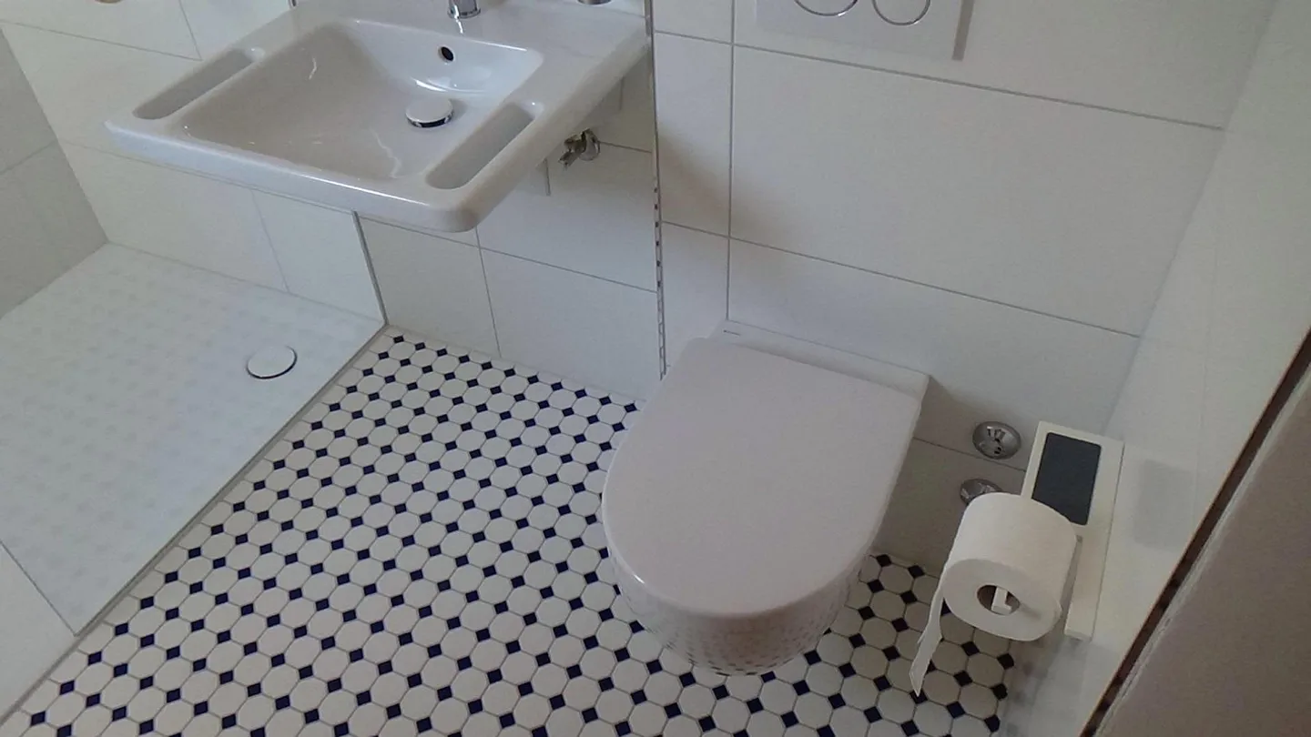 appartement de 4 pièces récemment rénové - Photo 8 sur 10
