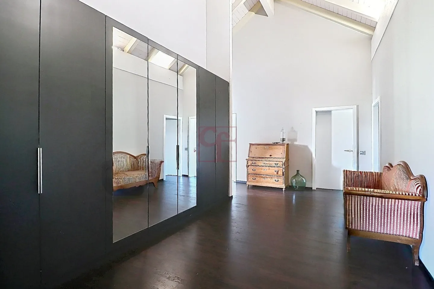 Magnificent Master House in Noreaz (340 m2) - Photo 10 of 21