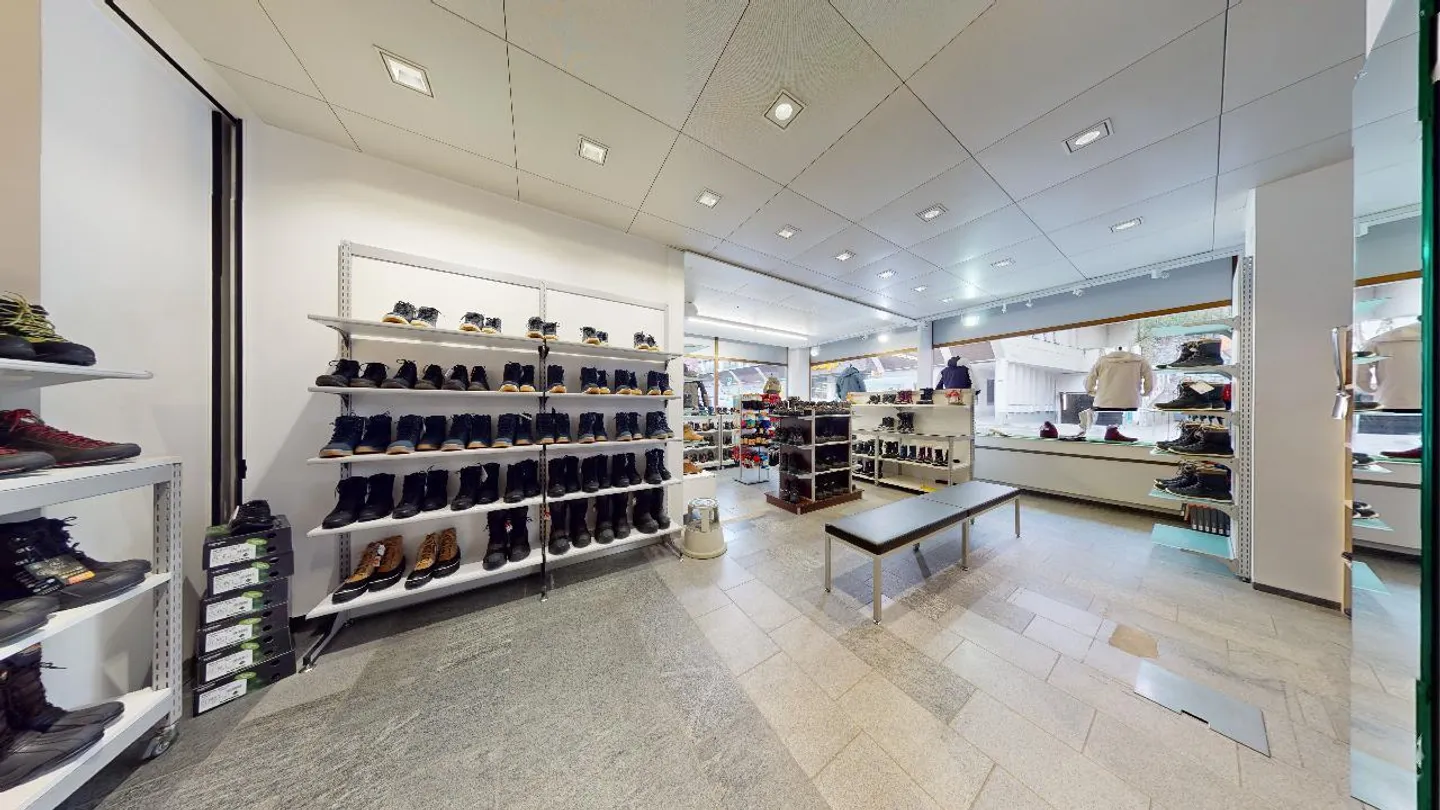 Spazio commerciale di 263 m2 in una posizione di grande affluenza / Negozio n. 2 - Foto 5 di 11
