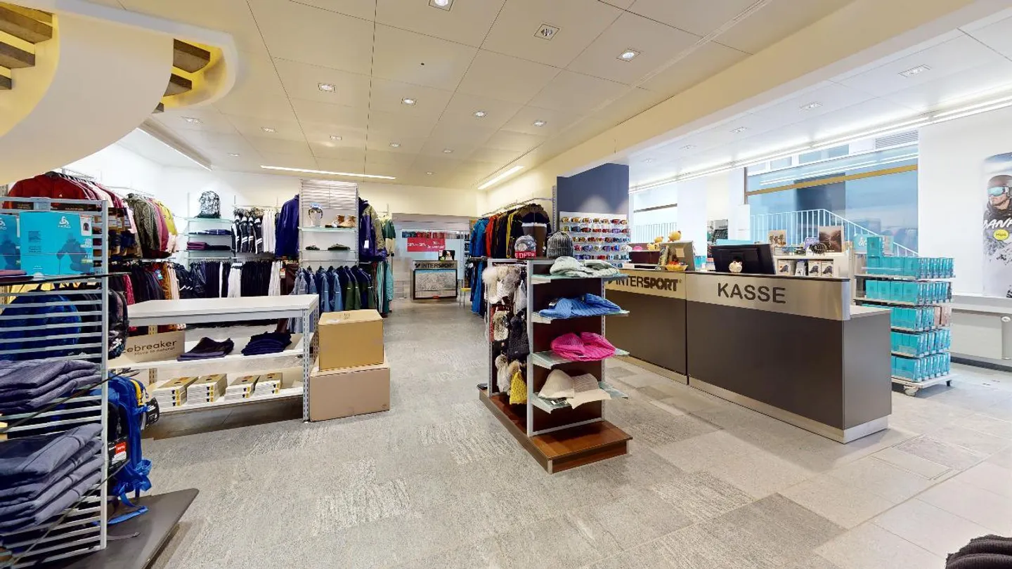 Spazio commerciale di 263 m2 in una posizione di grande affluenza / Negozio n. 2 - Foto 6 di 11