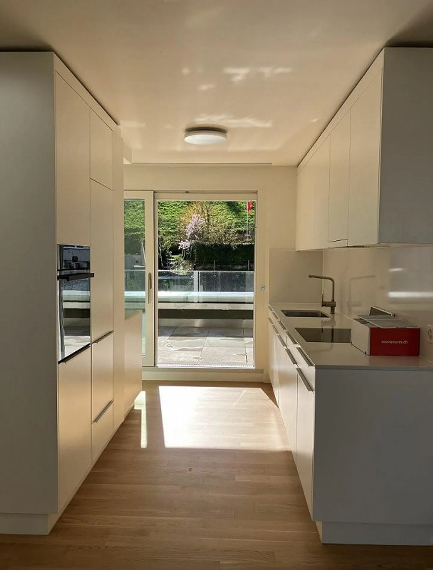 Appartement spacieux près du lac de Zurich - Photo 7 sur 8