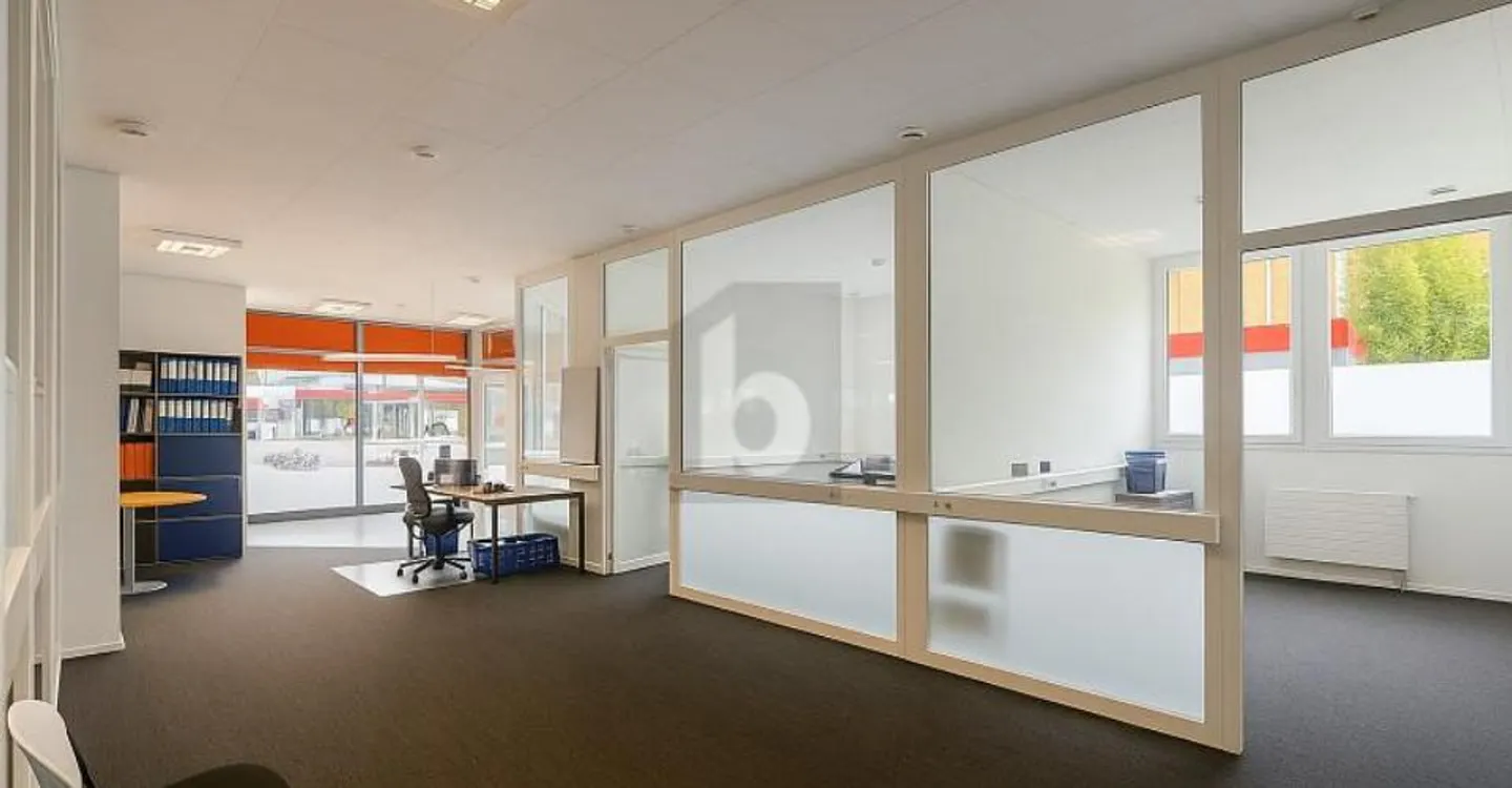 MODERN AND IDEALLY LOCATED - Photo 5 of 6