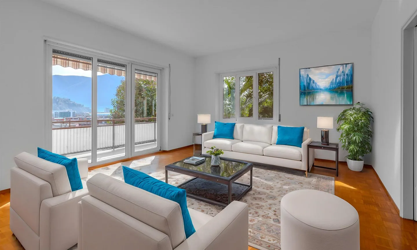 SPACIOUS 4.5 ROOMS WITH OPEN VIEW IN THE CENTER OF LUGANO - Photo 5 of 11