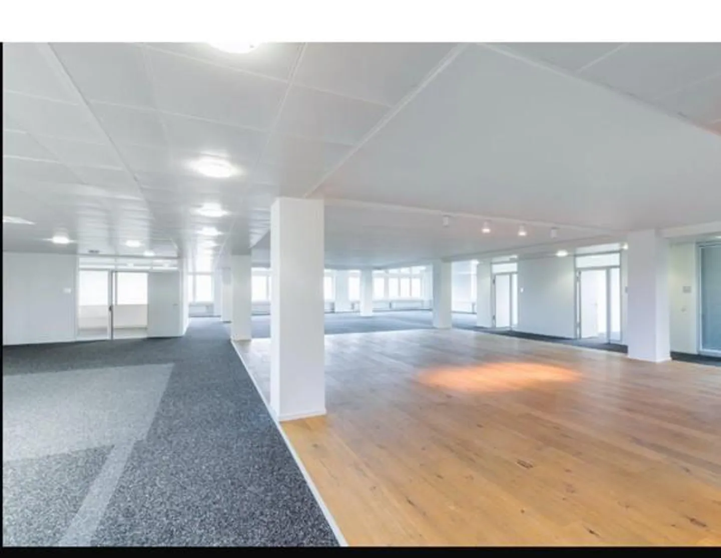 Bright office space at Erlenstrasse 4, 6343 Rotkreuz - Photo 2 of 11