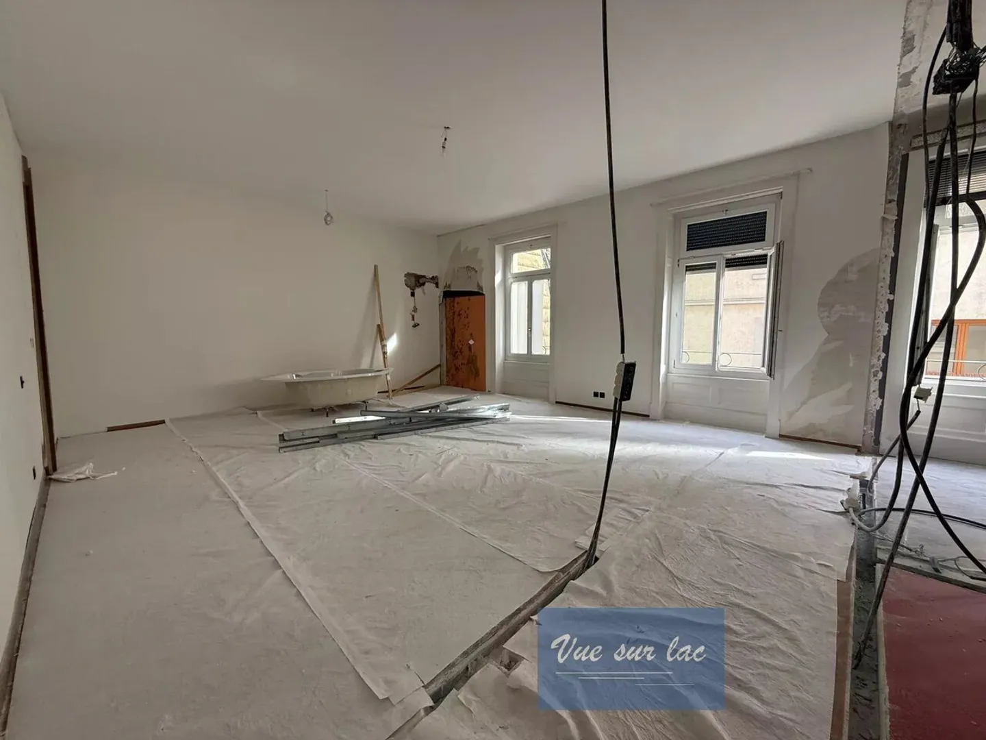 Sublime renovated apartment, charm and comfort, just steps from the lake! - Photo 11 of 13