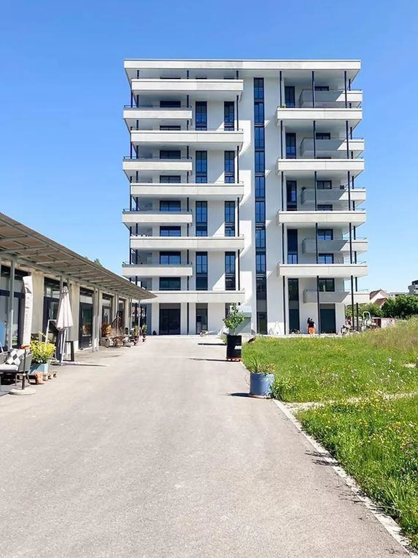 WOHNUNG MIT FANTASTISCHER AUSSICHT UND BALKON - Photo 1 sur 12