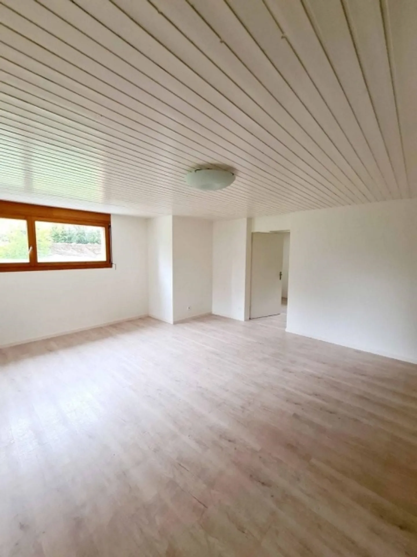 Bien immobilier à louer - Photo 3 sur 6