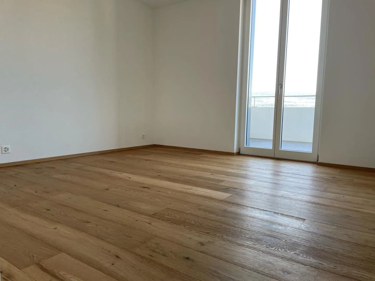WOHNUNG MIT FANTASTISCHER AUSSICHT UND BALKON - Photo 9 sur 12