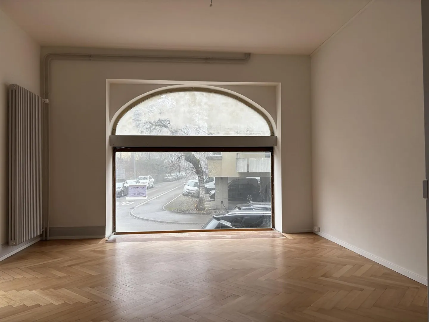 Appartamento in stile Liberty con area salotto nel giardino - Foto 1 di 14