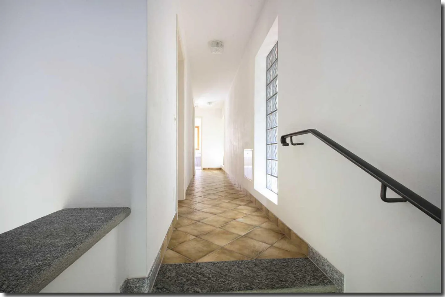 Historisches Haus mit Gewerbefläche - Foto 22 von 28