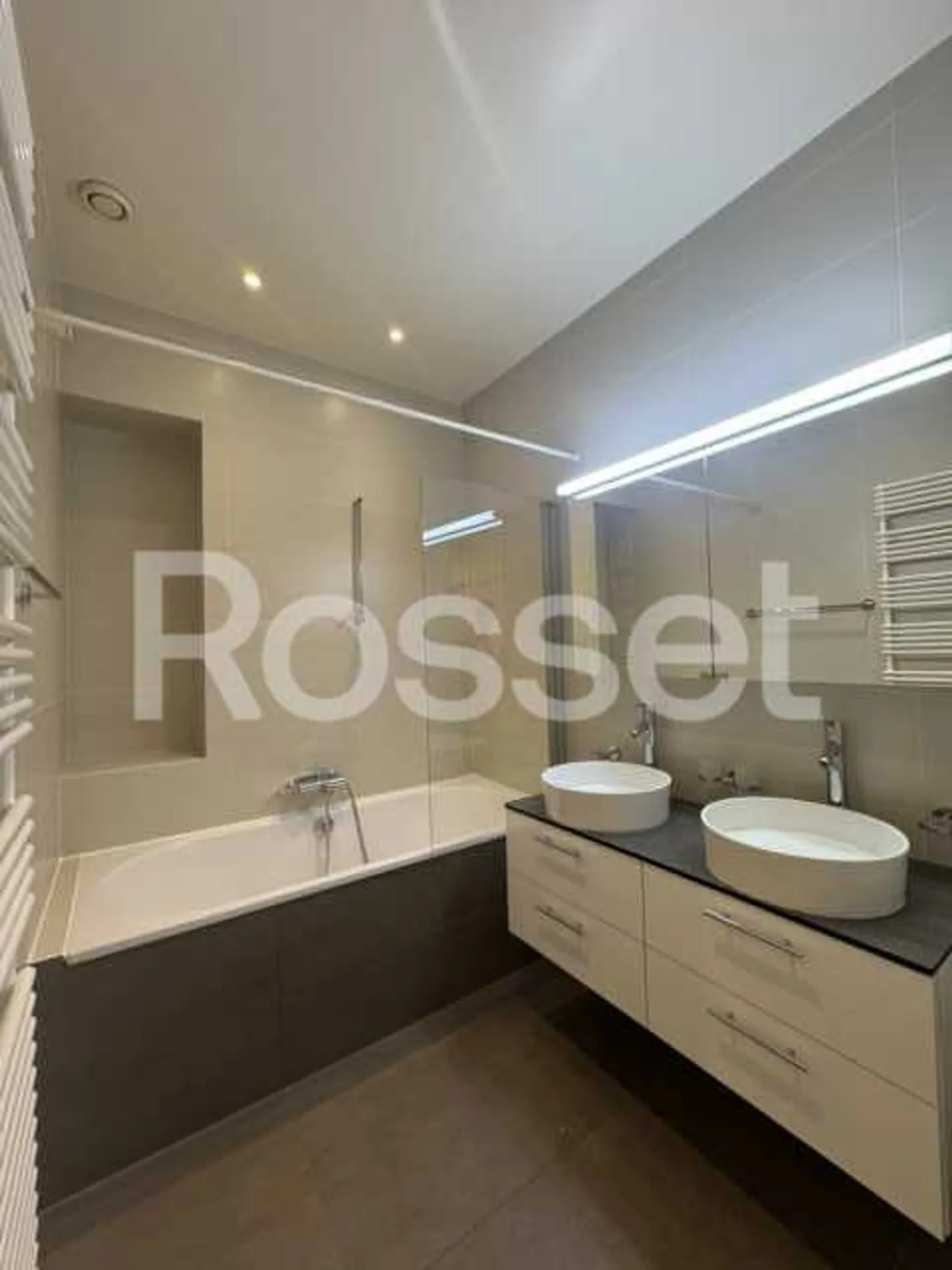 6-room apartment on the 2nd floor - High standard - Photo 13 of 14