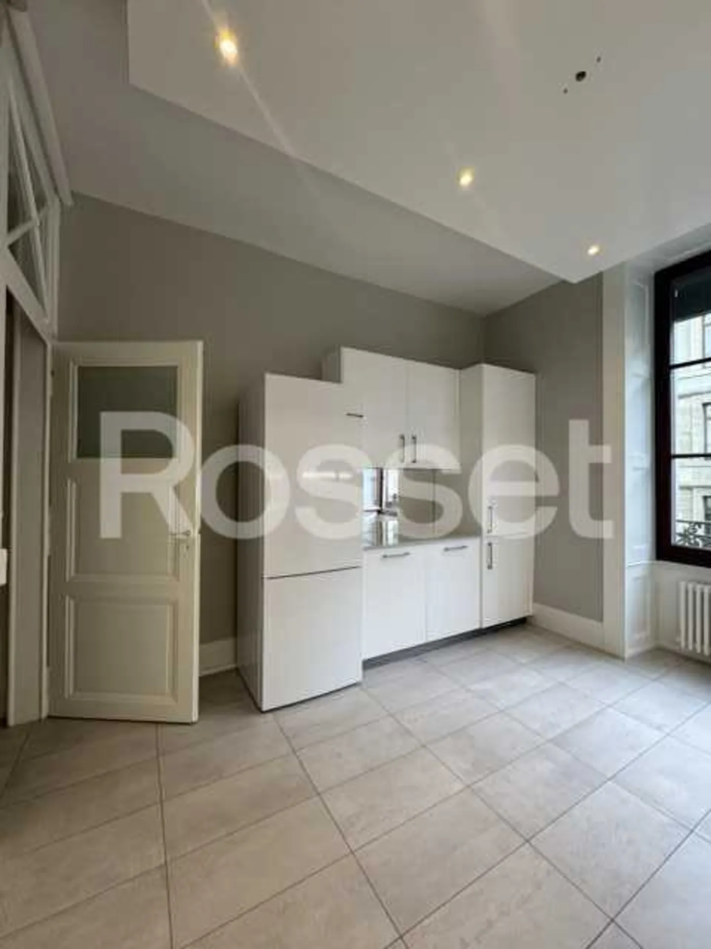 6-room apartment on the 2nd floor - High standard - Photo 5 of 14