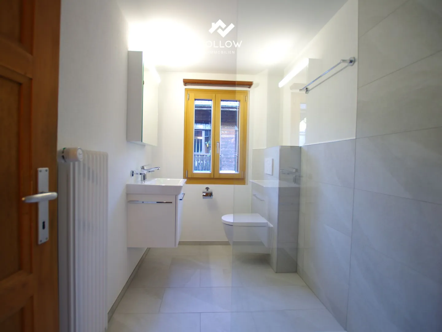 Grand appartement de 4,5 pièces partiellement rénové et adapté aux familles avec balcon et part de jardin dans le centre du village de Fiesch - Photo 6 sur 12