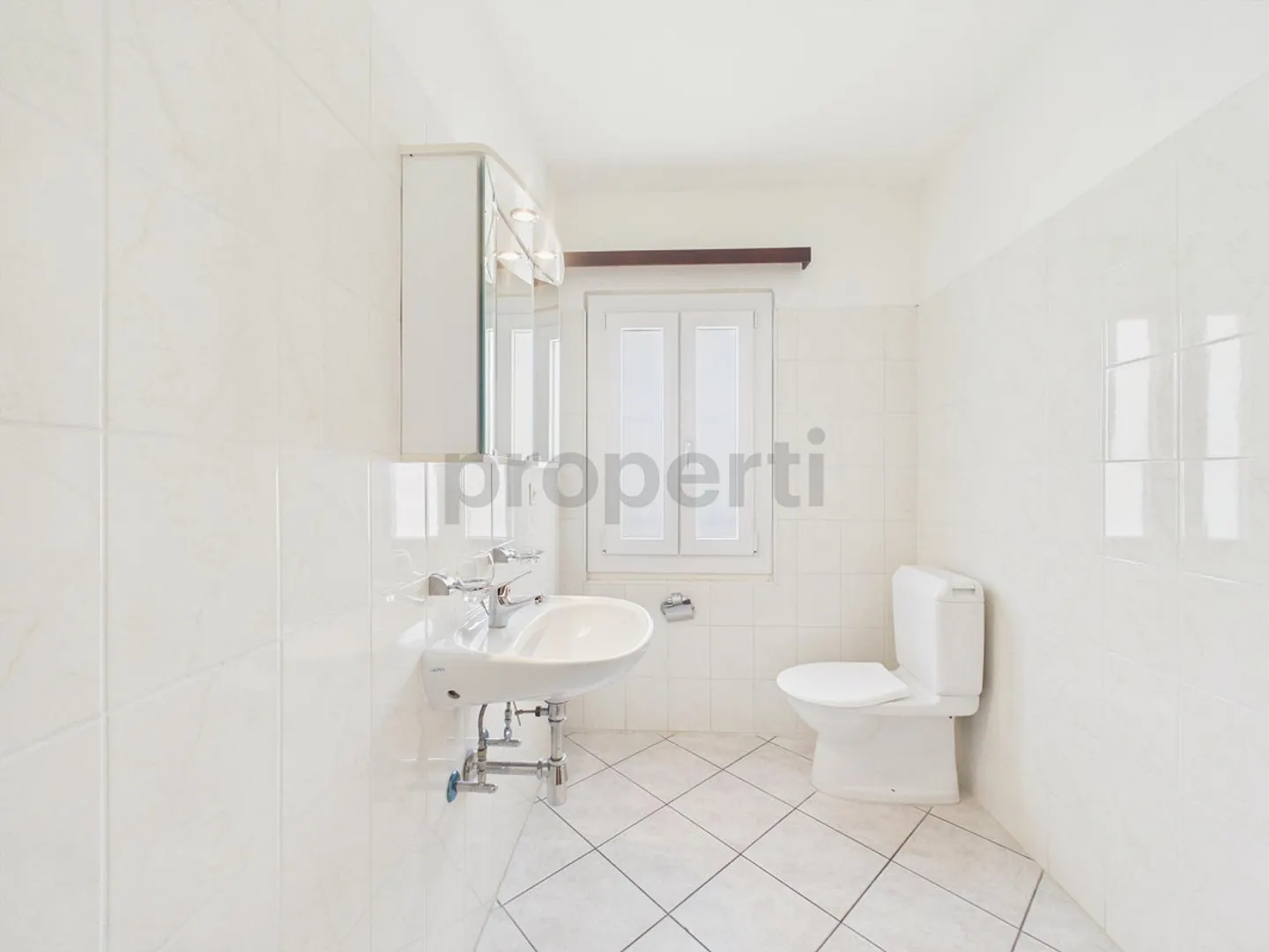 Elegant detached house with 4.5 rooms and mountain views in Po... - Photo 11 of 13