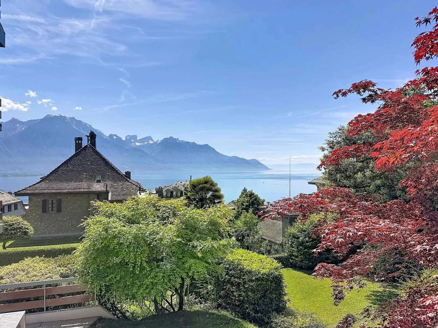 Bellissimo appartamento di 4,5 stanze con terrazza e giardino - Foto 1 di 10