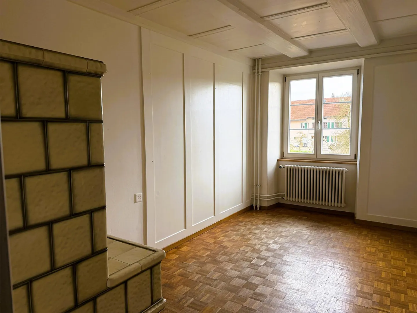 Grosszügiges Haus mit Scheune und Land - Foto 13 von 20