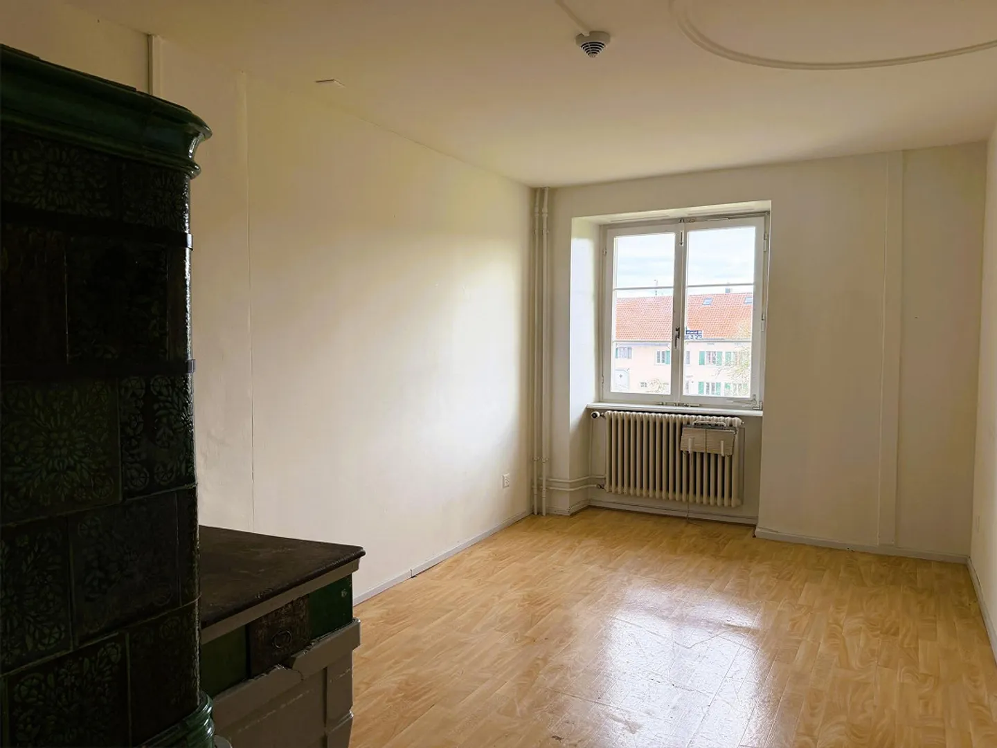 Grosszügiges Haus mit Scheune und Land - Foto 15 von 20