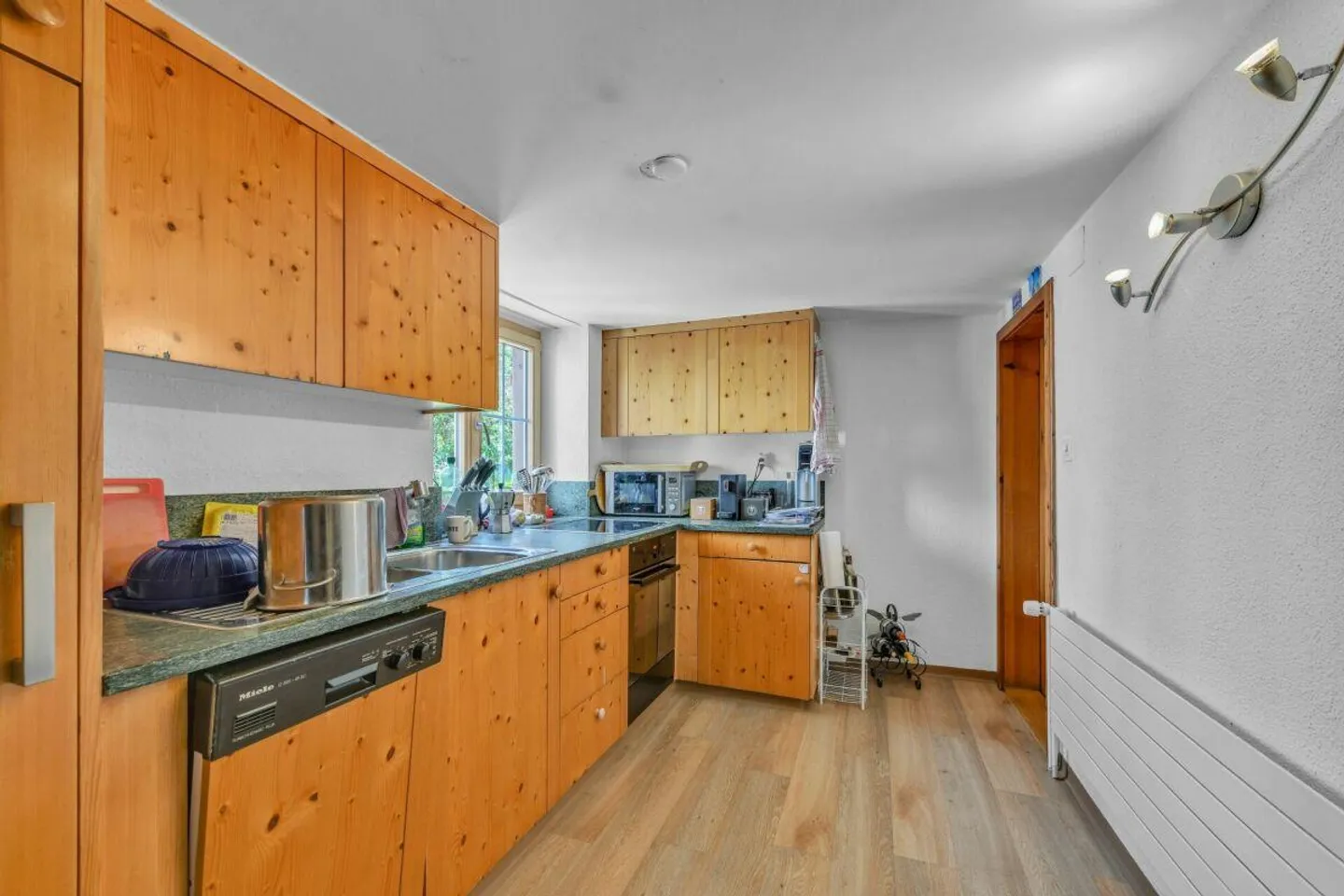 Una casa piena di vita nel cuore della Bündner Herrschaft - Foto 21 di 30