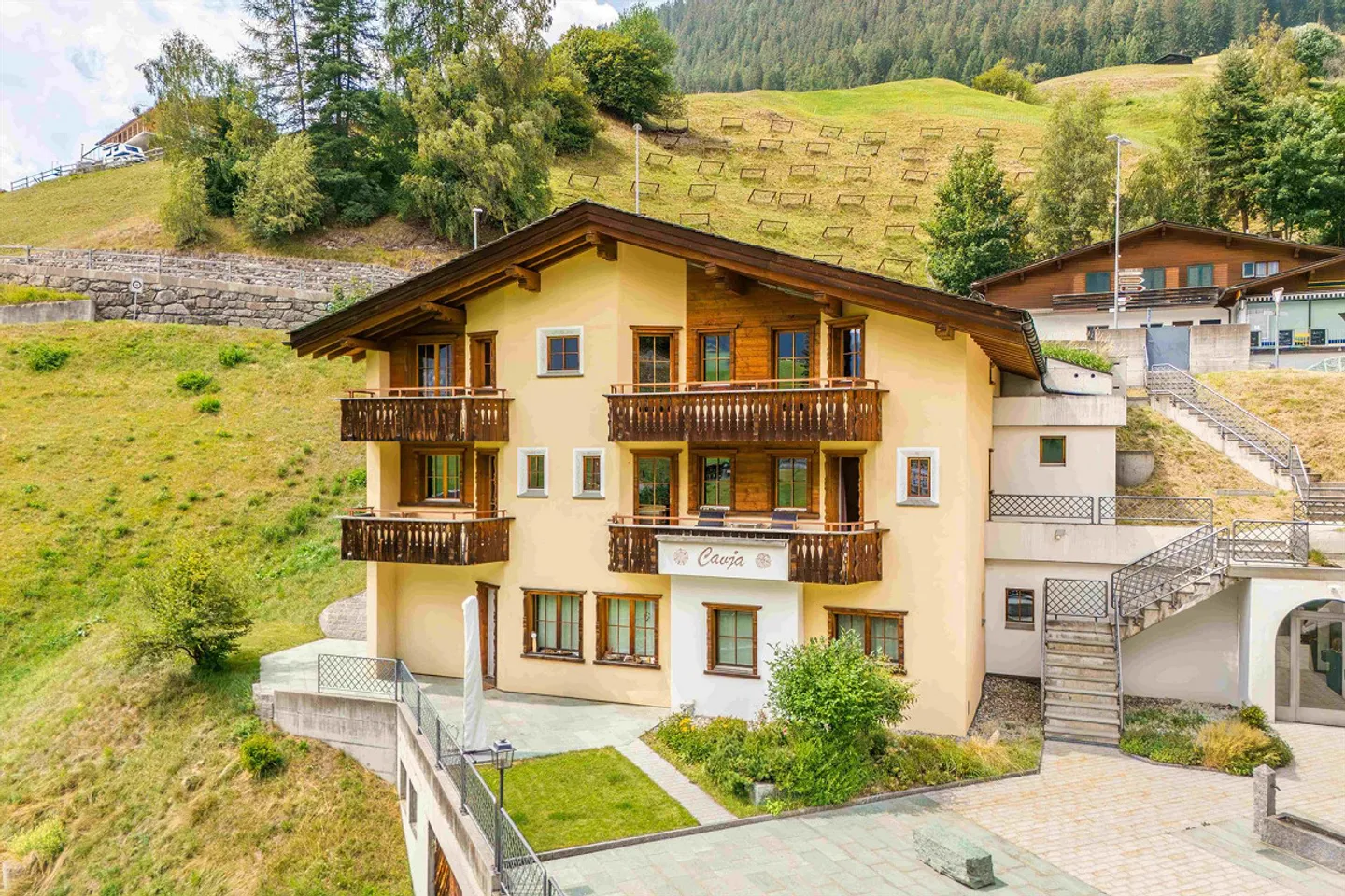 Charmante Dachwohnung in Wiesen - Foto 2 von 10