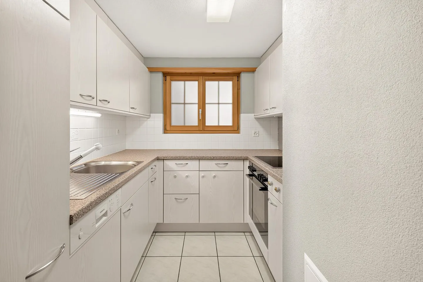 Charmante Dachwohnung in Wiesen - Foto 4 von 10