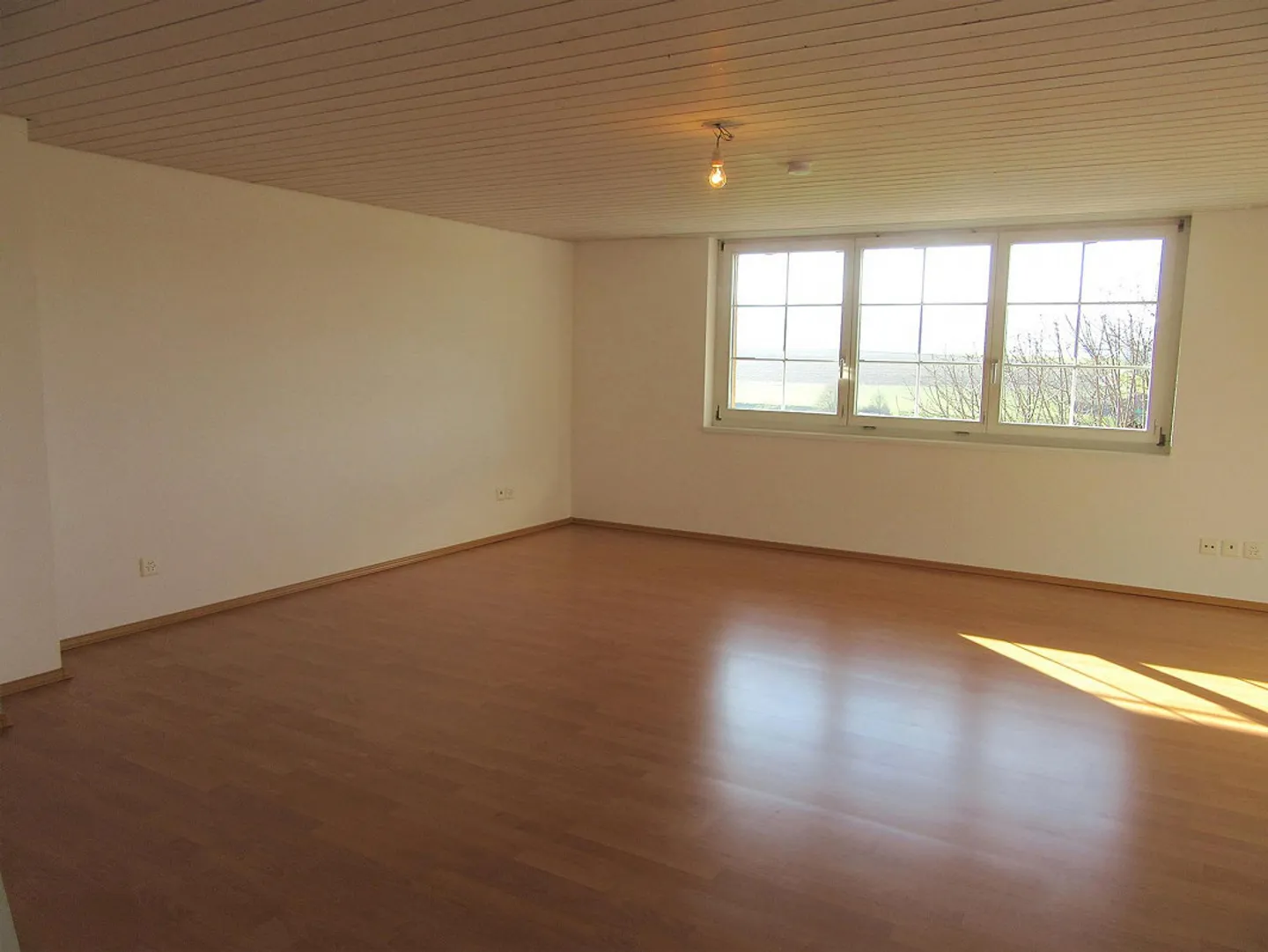 Living on two floors with large balcony - Photo 9 of 10