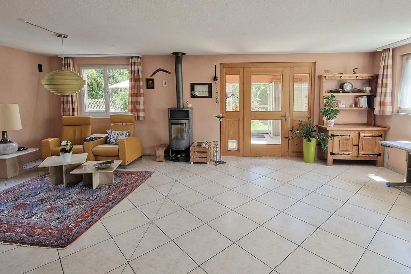 Geräumiges Familienhaus mit Garten - Foto 11 von 13